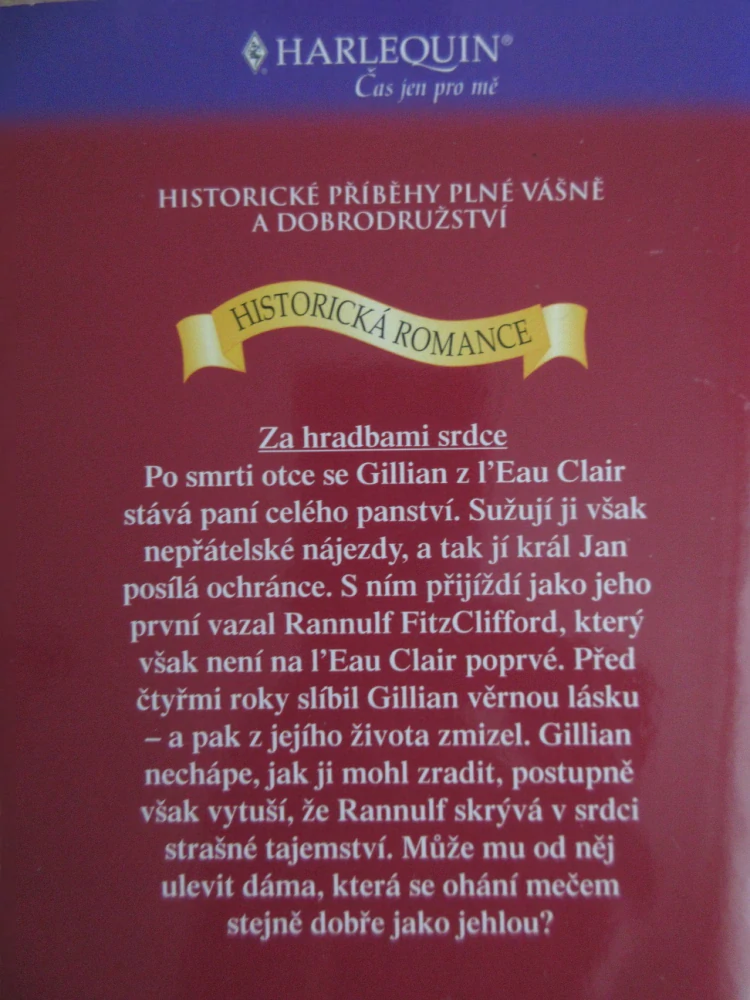 ZA HRADBAMI SRDCE, SHARON SCHULZEOVÁ, **an