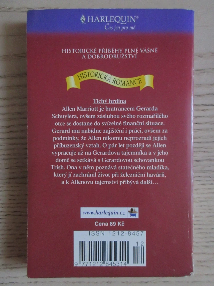 TICHÝ HRDINA, PAULA MARSHALLOVÁ, **an