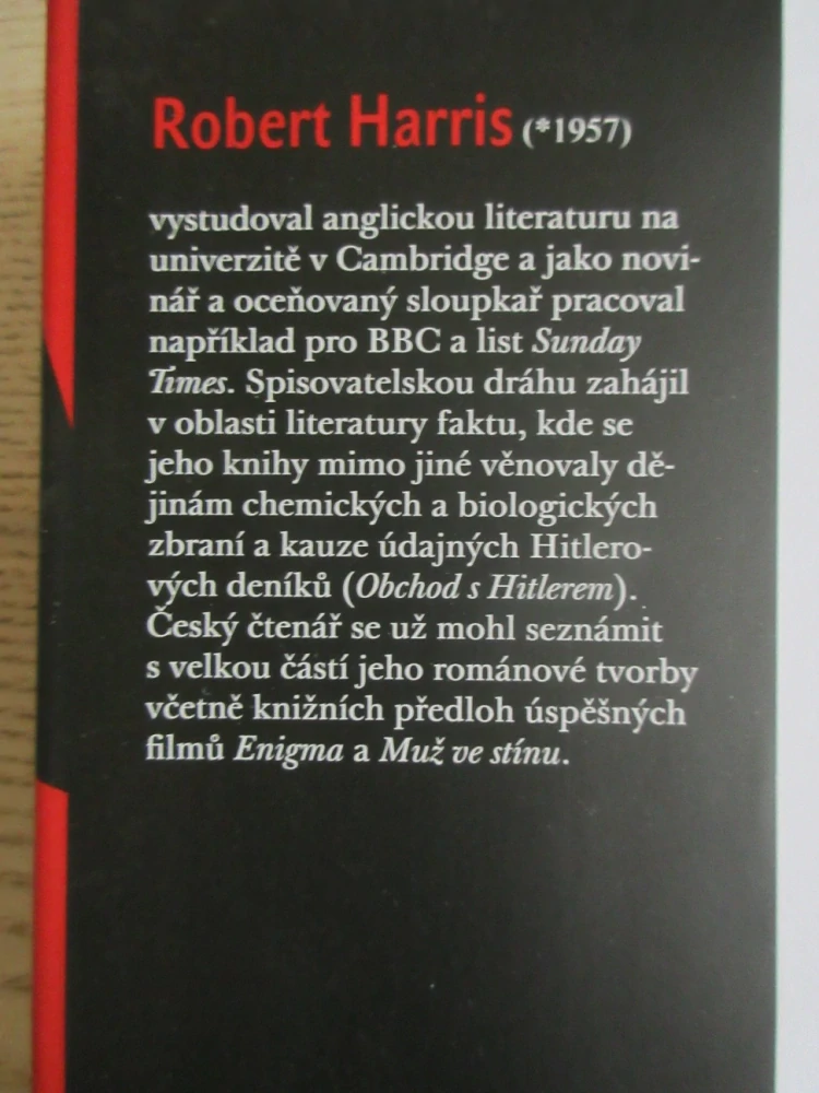 OTČINA, ROBERT HARRIS, **an