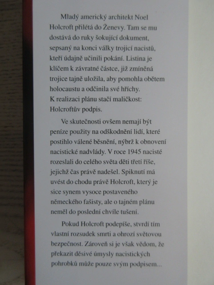 HOLCROFTOVA ÚMLUVA, ROBERT LUDLUM, **an
