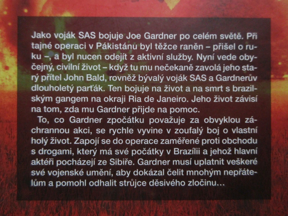 TĚŽKÝ SOUPEŘ, CHRIS RYAN, **an