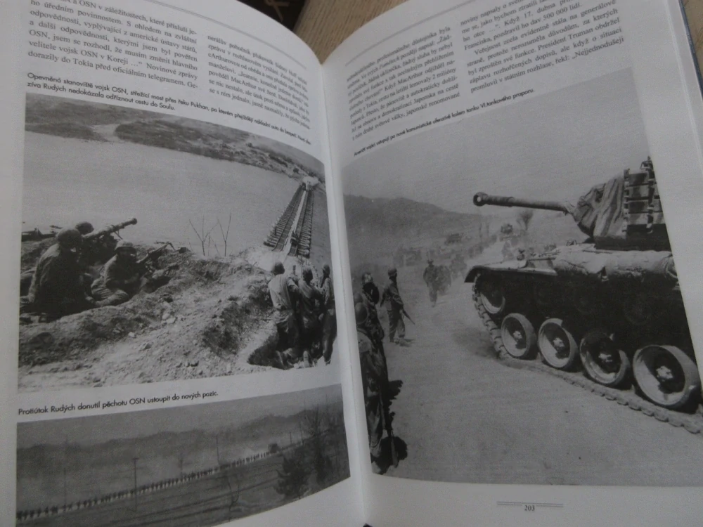 KOREJSKÁ VÁLKA 1950-1953, ROBERT J. DVORCHAK, **an