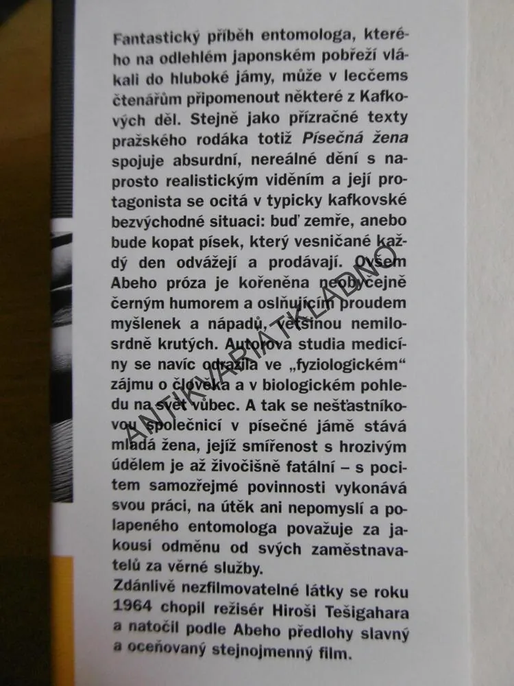 PÍSEČNÁ ŽENA, KÓBÓ ABE, **an