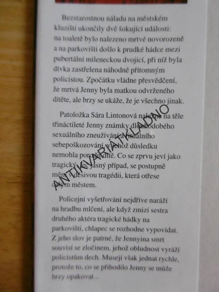 SMRTÍCÍ POLIBEK, KARIN SLAUGHTER, **an
