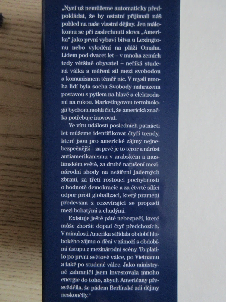 DOPORUČENÍ BUDOUCÍMU PREZIDENTOVI, MADELEINE ALBRIGHTOVÁ, **an