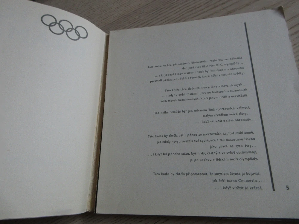MEXICKÁ DRAMATA, MEXICO 68, OLDŘICH ČERVINKA, VÁCLAV PACINA, **an