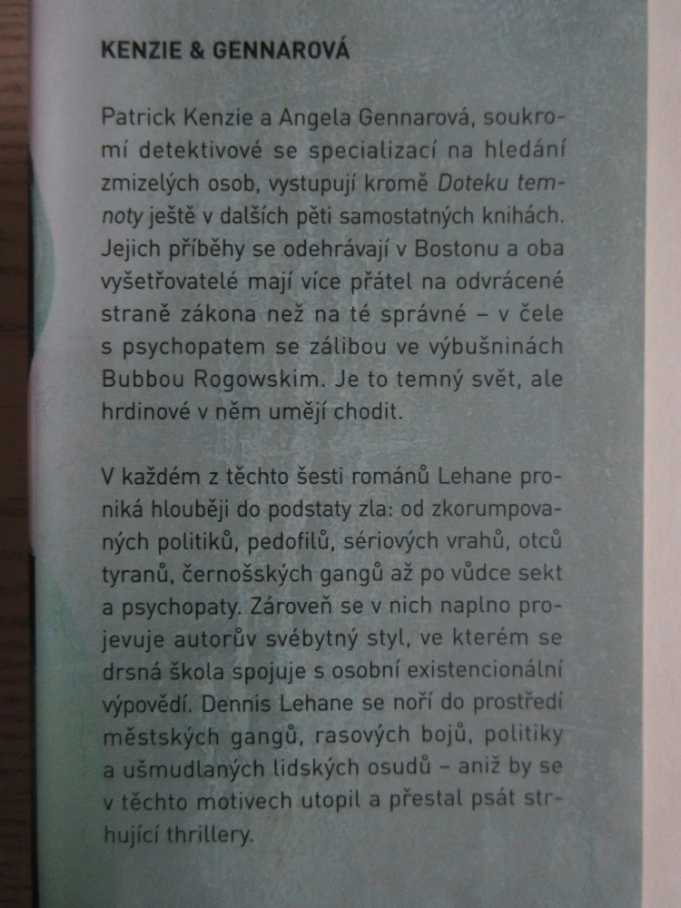 DOTEK TEMNOTY, DENNIS LEHANE, **an