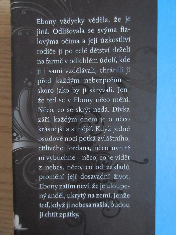SKRYTÁ, MARIANNE CURLEYOVÁ, **an
