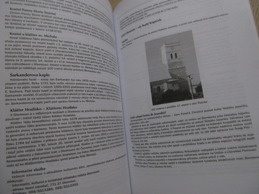 PRŮVODCE PO NEJKRÁSNĚJŠÍCH MÍSTECH ČECH, MORAVY A SLEZSKA, **an