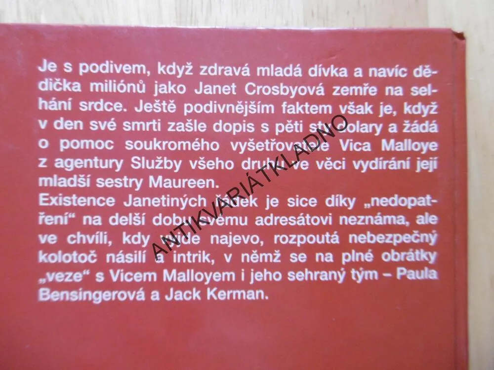 POLOŽTE JI MEZI LILIEMI, JAMES HADLEY CHASE, **an