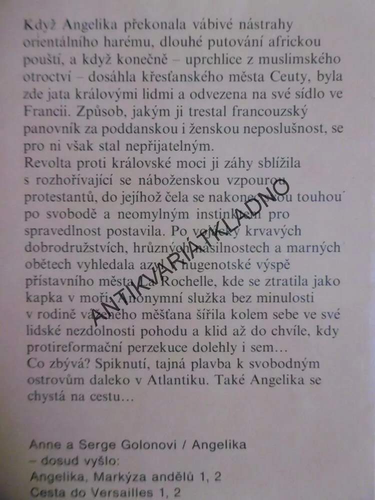ANGELIKA SE BOUŘÍ, ANNE A SERGE GOLON, **an