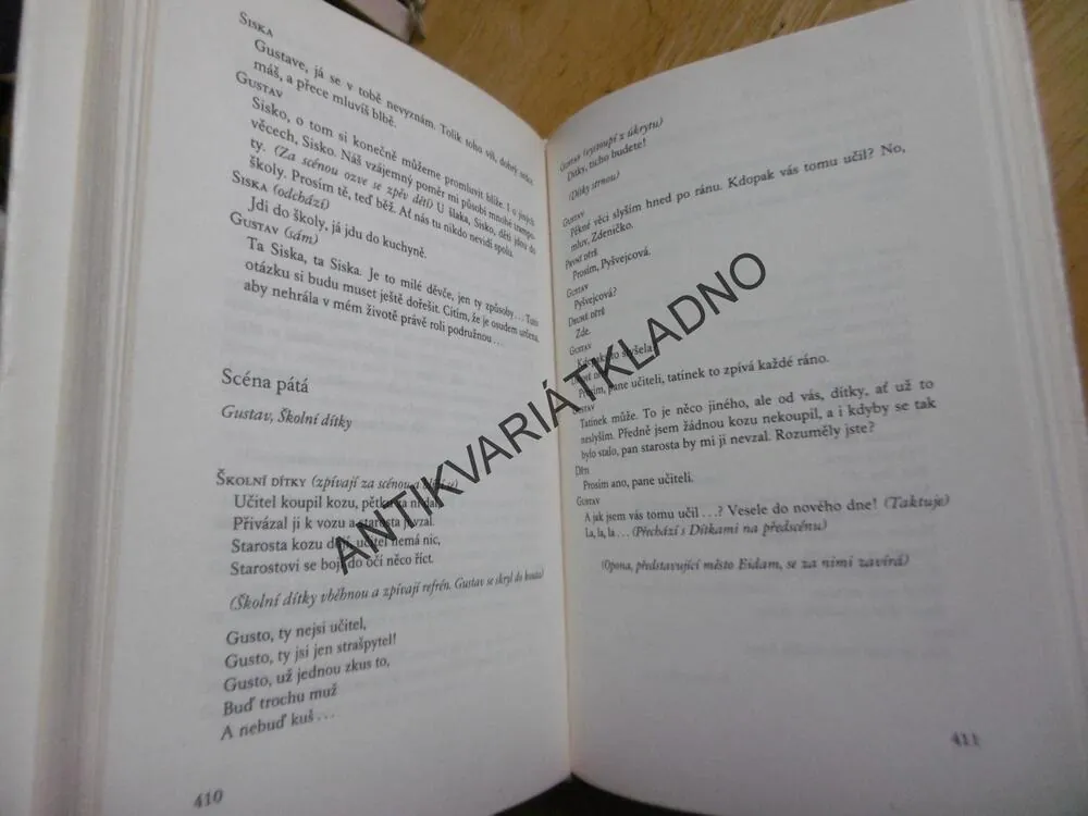 V+W, HRY OSVOBOZENÉHO DIVADLA, VOSKOVEC, WERICH