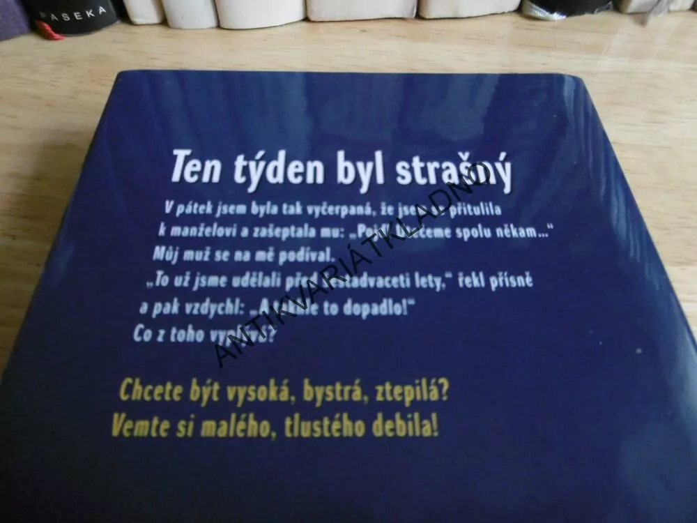 BANÁNOVÉ CHYBIČKY, HALINA PAWLOWSKÁ, **an