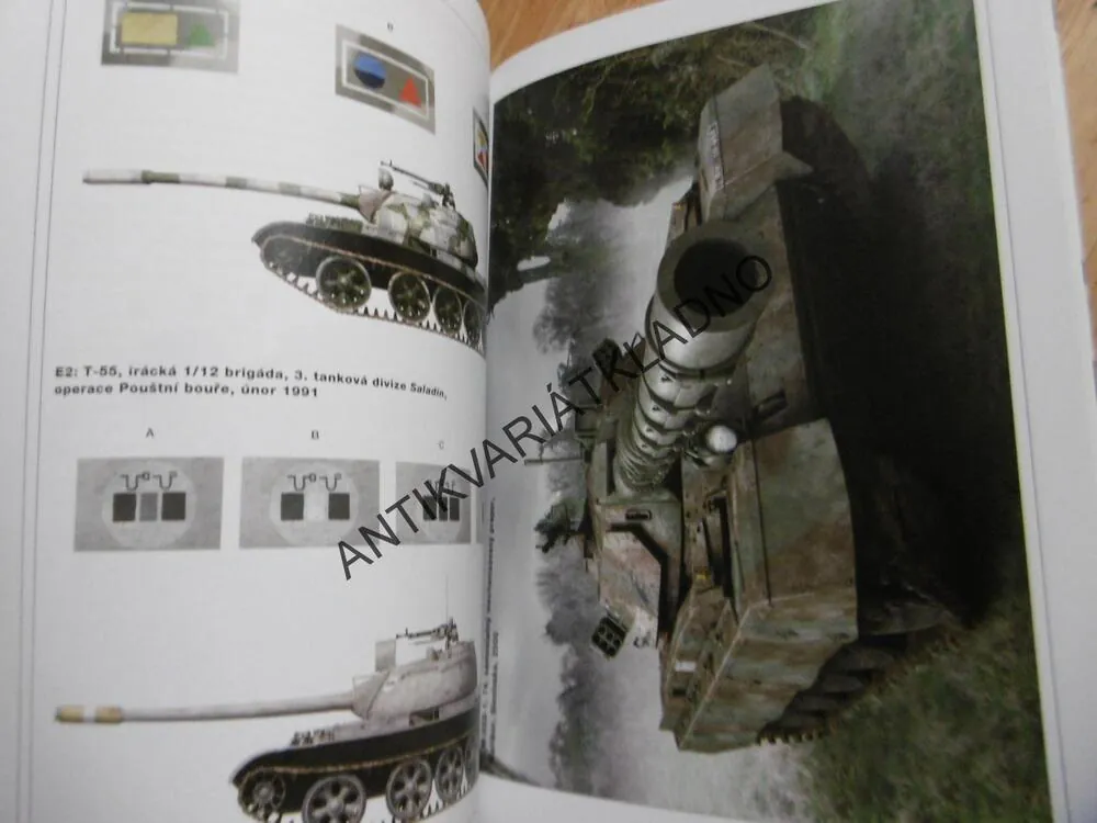 SOVĚTSKÉ TANKY T-54 A T-55, 1944-2004, ZALOGA