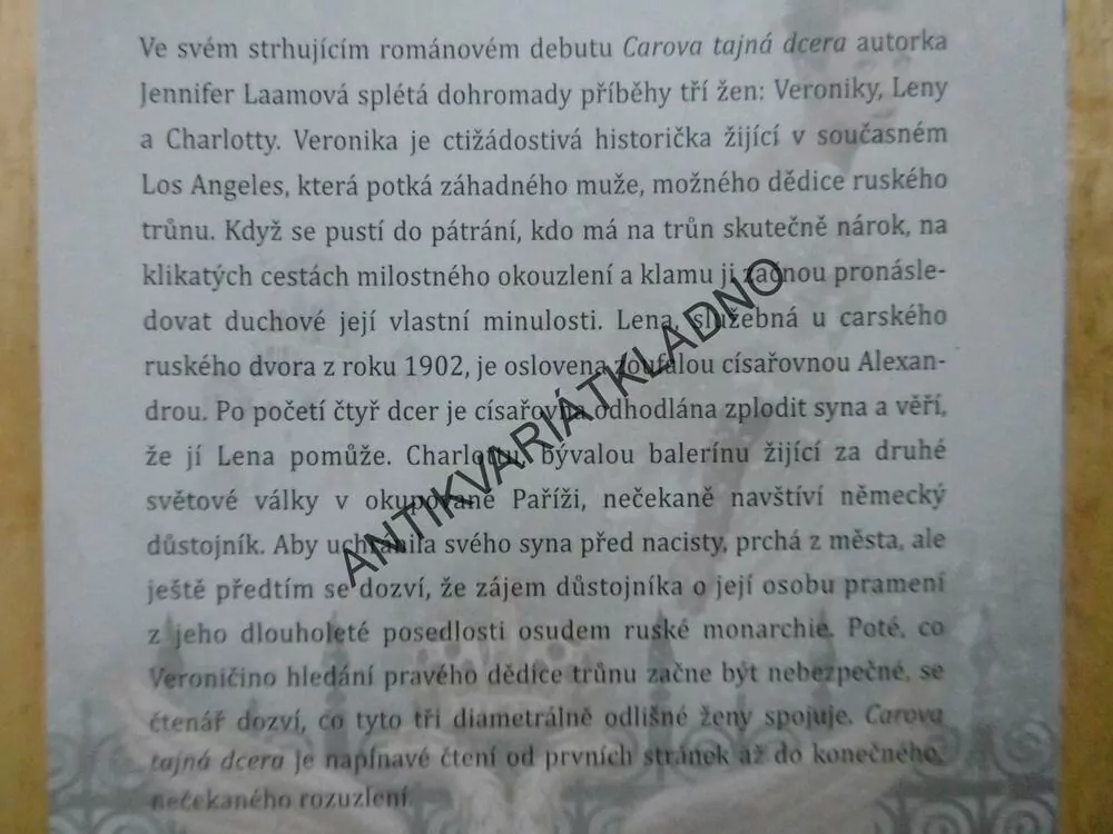 CAROVA TAJNÁ DCERA, JENNIFER LAAMOVÁ, **an