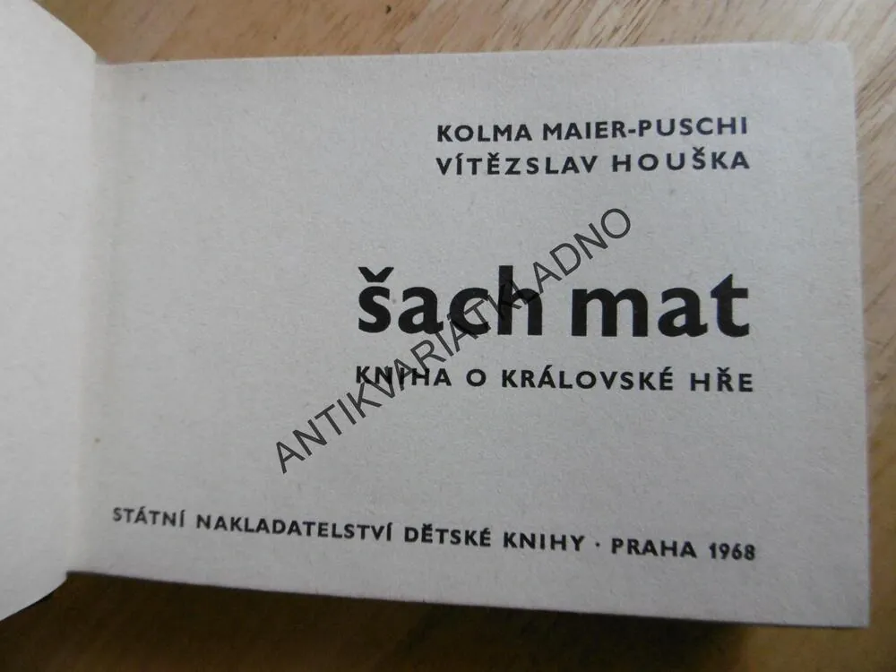 ŠACH MAT, ŠACHY, STOLNÍ HRA, EDICE OKO 22