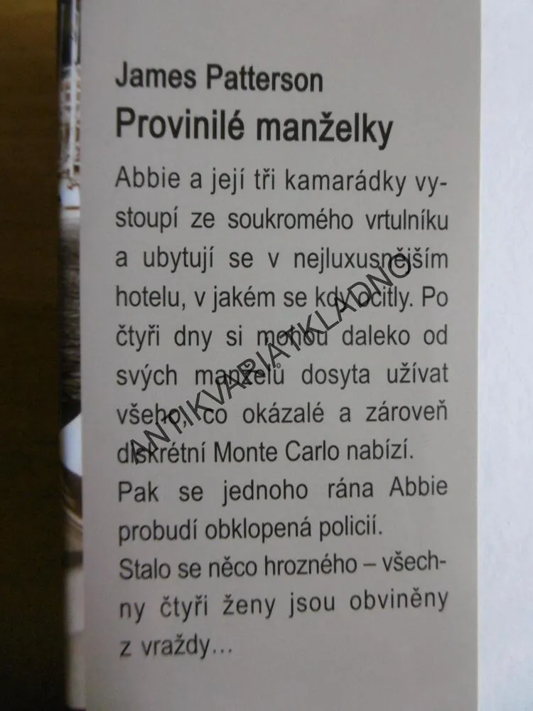 PROVINILÉ MANŽELKY, JAMES PATTERSON, **an