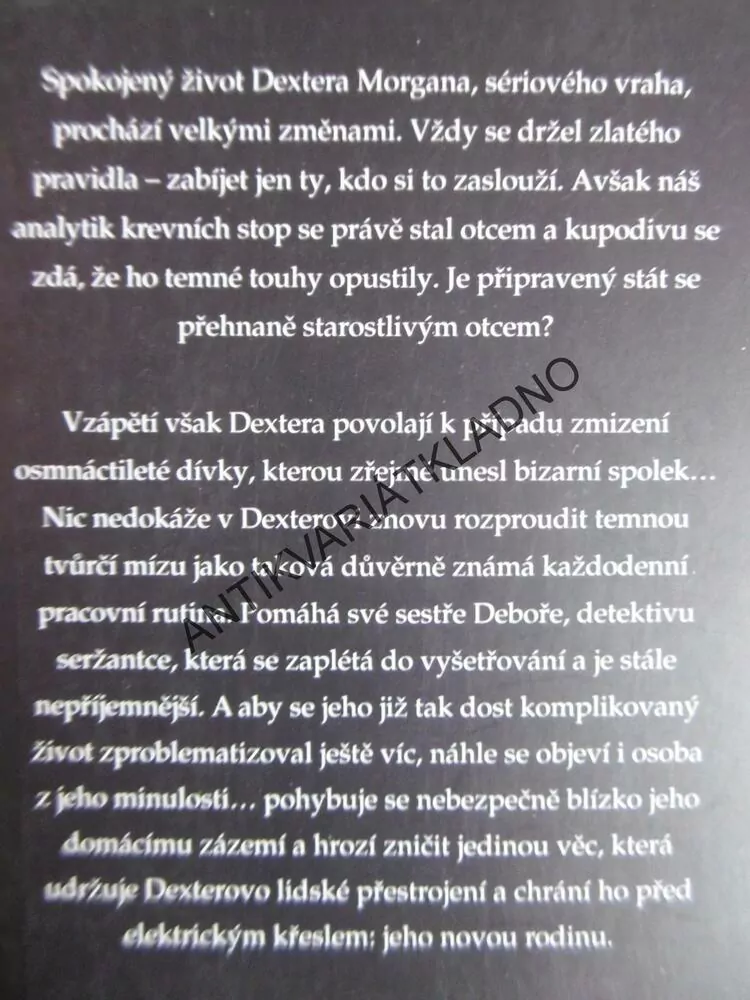 DELIKÁTNÍ DEXTER, JEFF LINDSAY, 