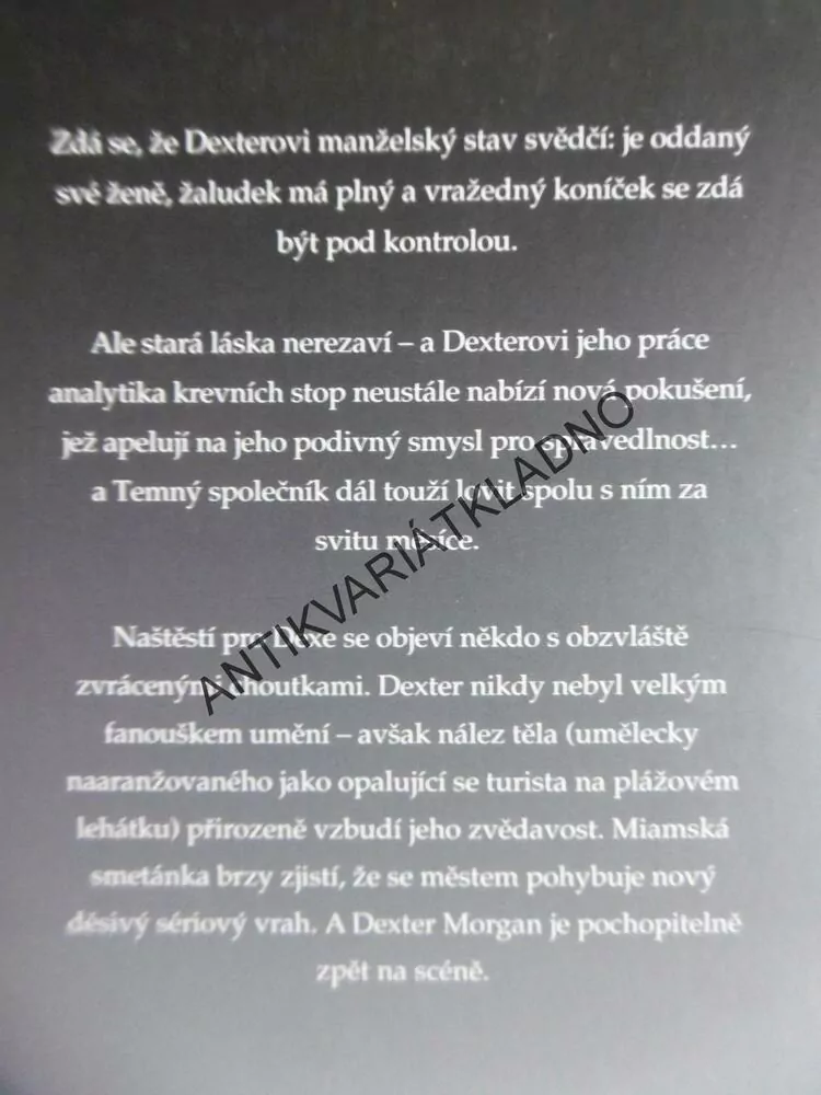 DEXTER V HLAVNÍ ROLI, JEFF LINDSAY, **an