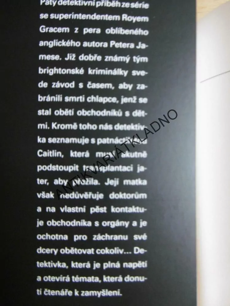 HON SE SMRTÍ, PETER JAMES, **an