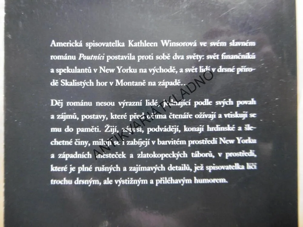 POUTNÍCI, KATHLEEN WINSOROVÁ, **an