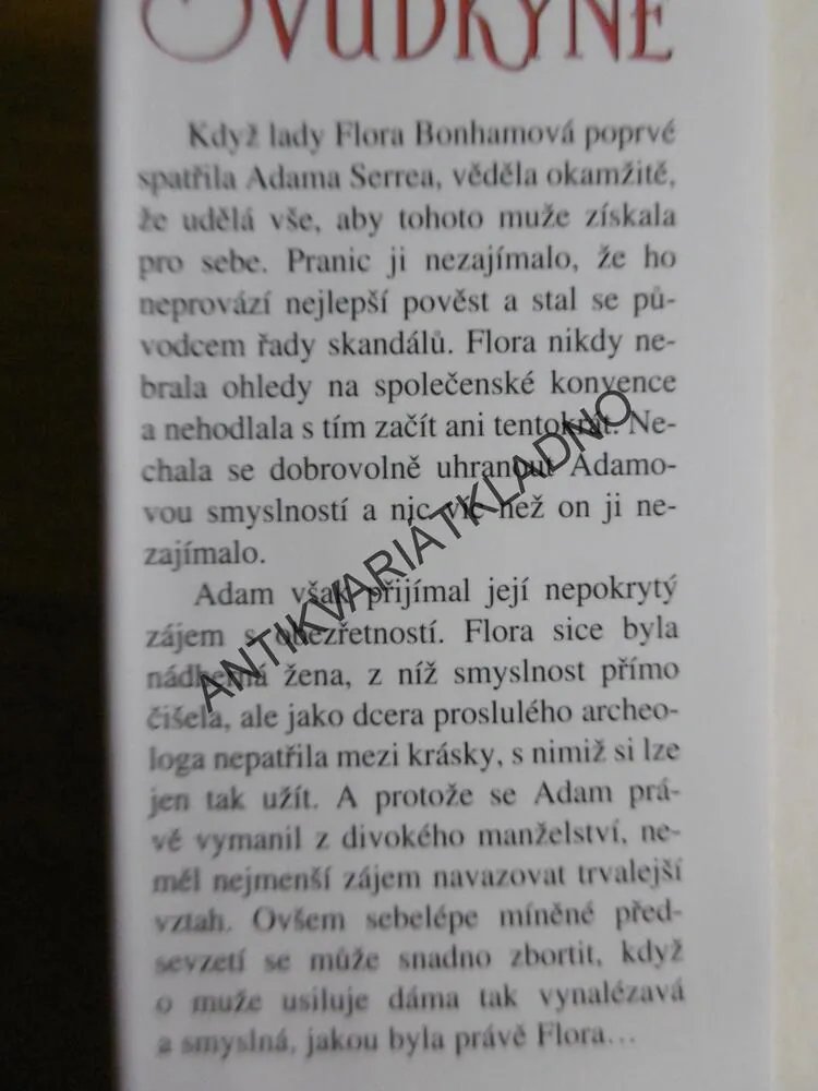 SVŮDKYNĚ, SUSAN JOHNSON