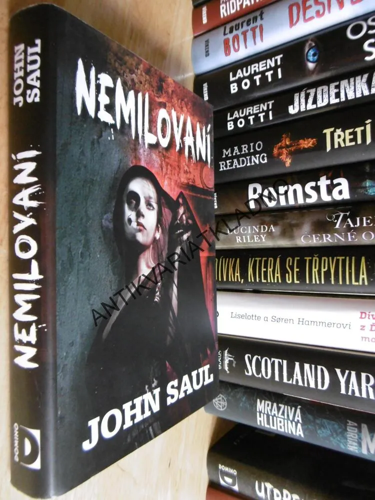 NEMILOVANÍ, JOHN SAUL, **an