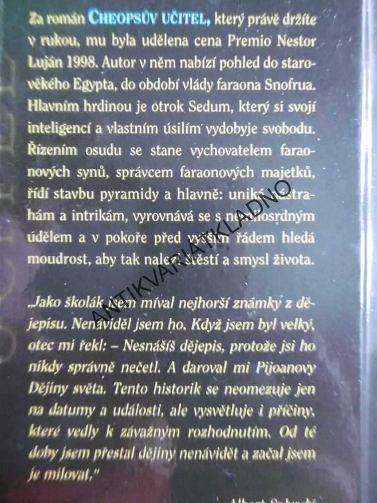 CHEOPSŮV UČITEL, ALBERT SALVÁDO, **an