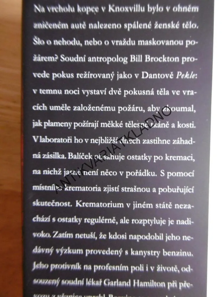 OHNIVÁ PAST, JEFFERSON BASS, **an