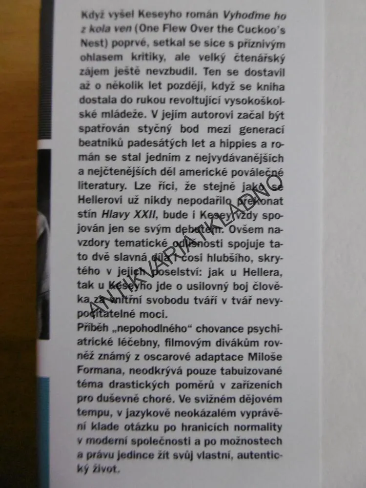 VYHOĎME HO Z KOLA VEN, KEN KESEY