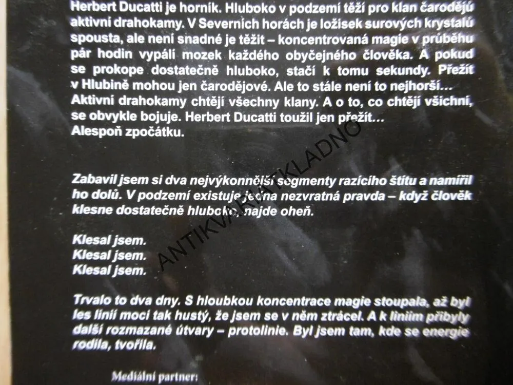 VE SLUŽBÁCH KLANU, MIROSLAV ŽAMBOCH