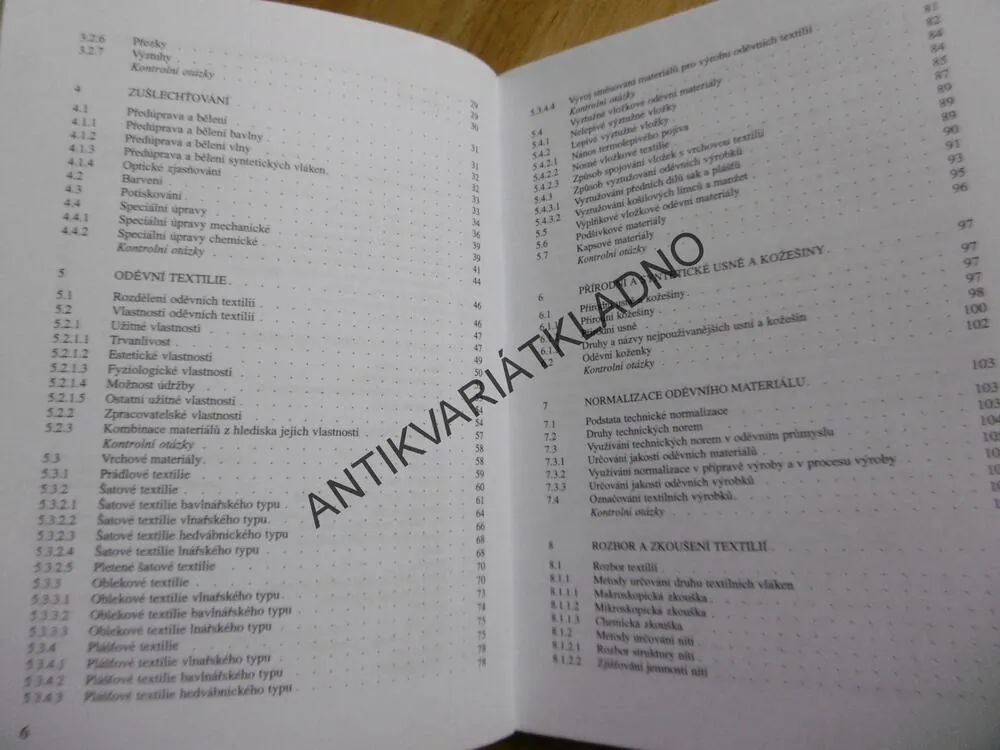 ODĚVNÍ MATERIÁLY, 2., KOZLOVSKÁ, BOHANESOVÁ, **an