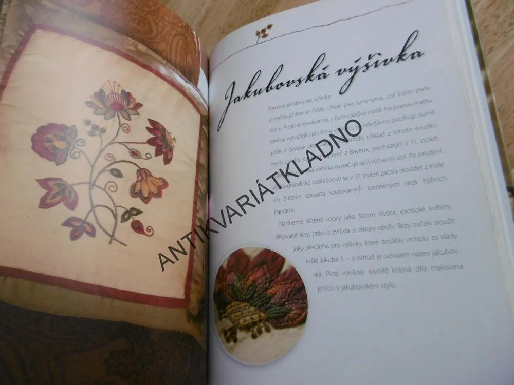 VÝŠIVKA JAKO MALOVANÁ, VIA LAURICOVÁ