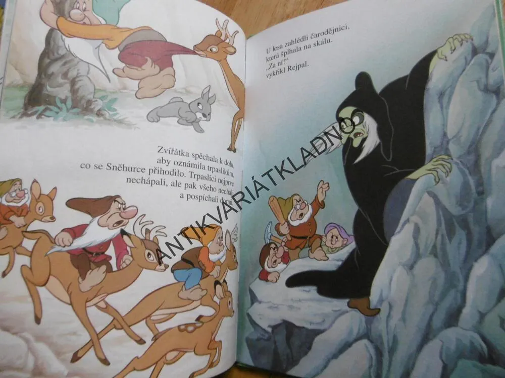 SNĚHURKA A SEDM TRPASLÍKŮ, WALT DISNEY, **an