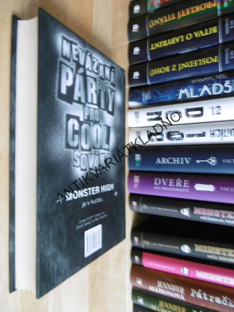 MONSTER HIGH 3.,KDE JE VLK, TAM JE HRA, LISI HARRISONOVÁ, **an