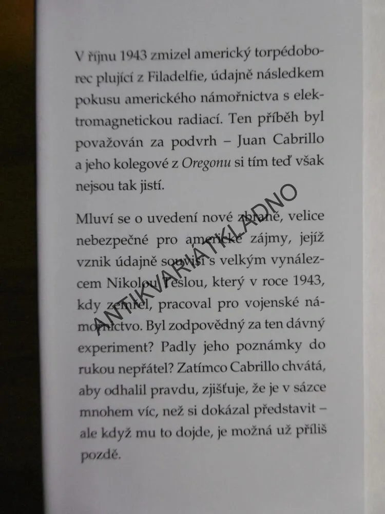 PŘÍZRAK, CLIVE CUSSLER, 