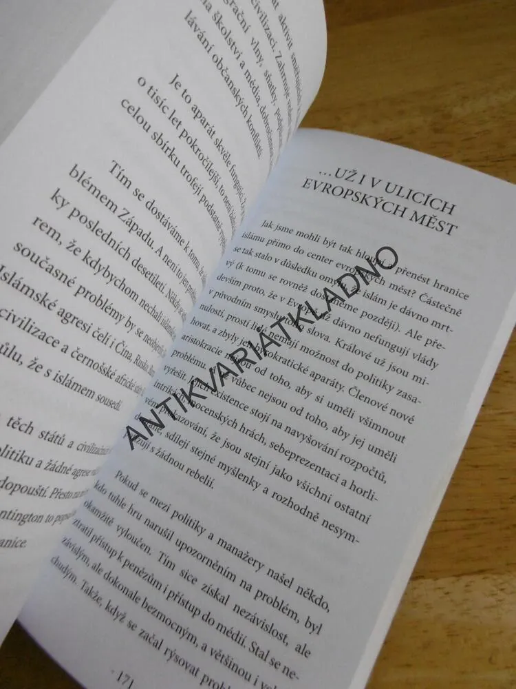 PROLOMENÍ HRADEB, PETR HAMPL, 
