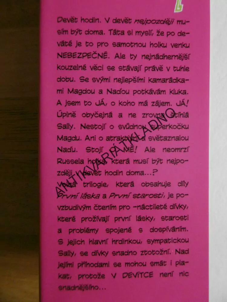 PRVNÍ NÁSTRAHY, JACQUELINE WILSONOVÁ, **an
