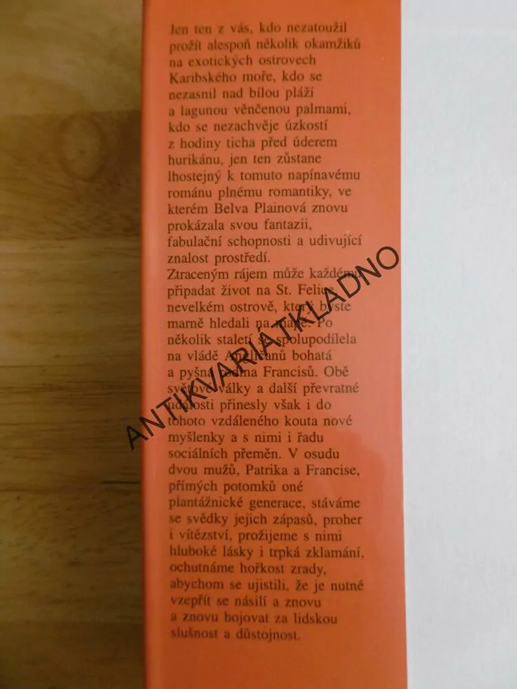 HOŘÍCÍ RÁJ, BELVA PLAINOVÁ, **an