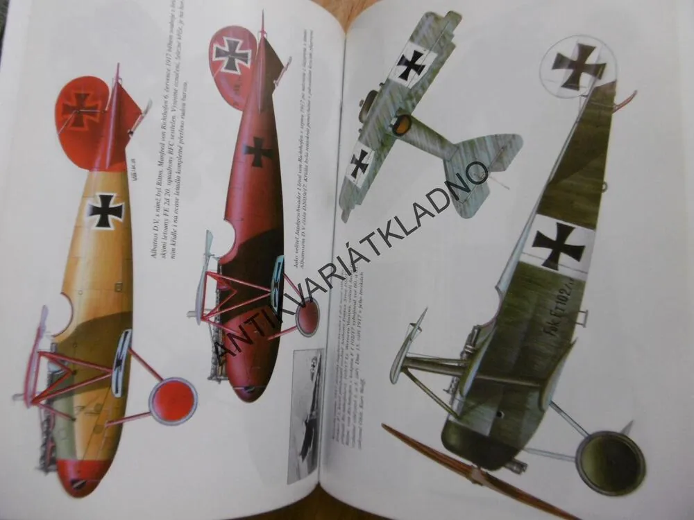 MANFRED VON RICHTHOFEN, RUDÝ LETEC, BARON, **an