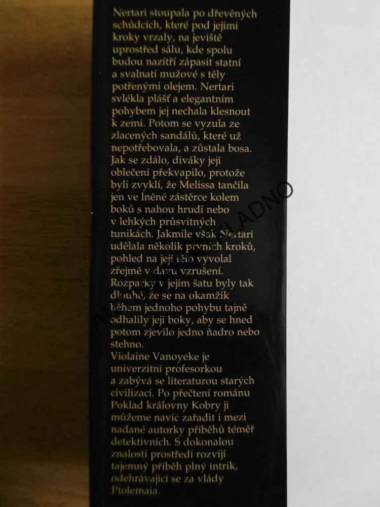 POKLAD KRÁLOVNY KOBRY, VIOLAINE VANOYEKE, **an