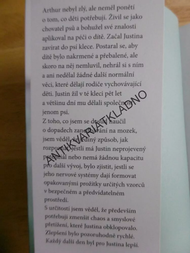 CHLAPEC, KTERÉHO CHOVALI JAKO PSA, BRUCE D.PERRY