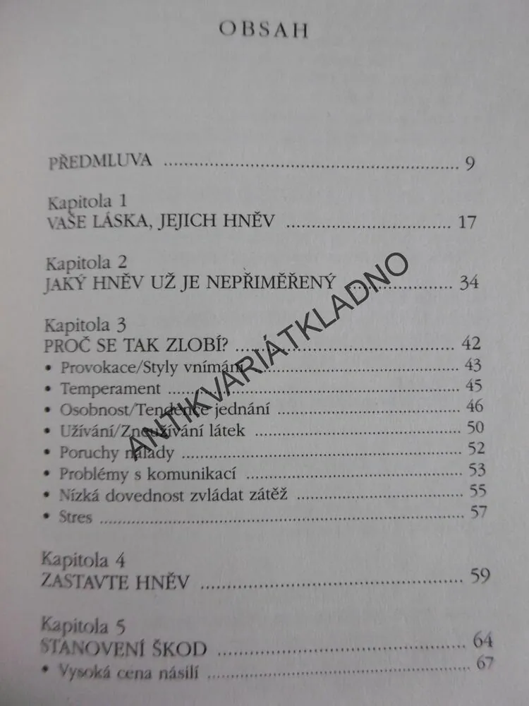 O LÁSCE A HNĚVU, W. DOYLE GENTRY, **an