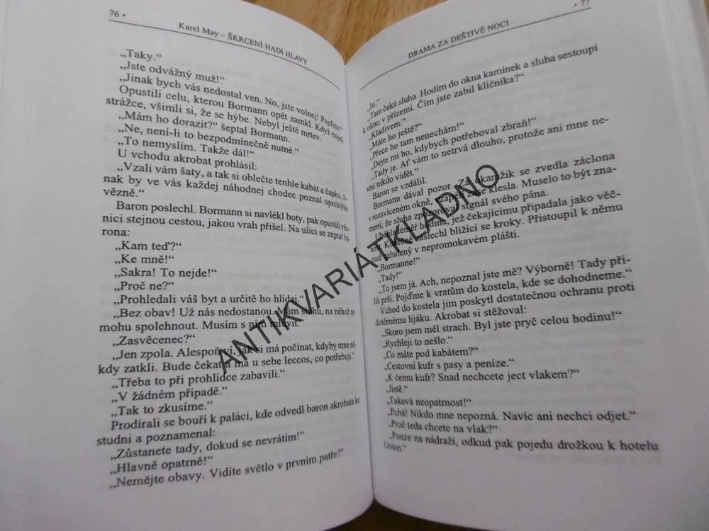ŠKRCENÍ HADÍ HLAVY, KAREL MAY, NÁVRAT 32.