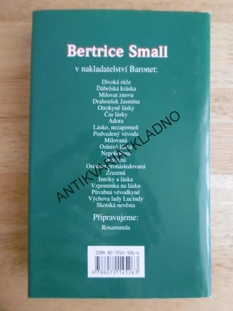 SKOTSKÁ NEVĚSTA, BERTRICE SMALL, **an