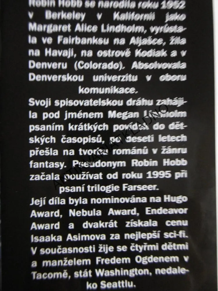 MAGICKÁ LOĎ, ROBIN HOBB, ŽIVÉ LODĚ 1.
