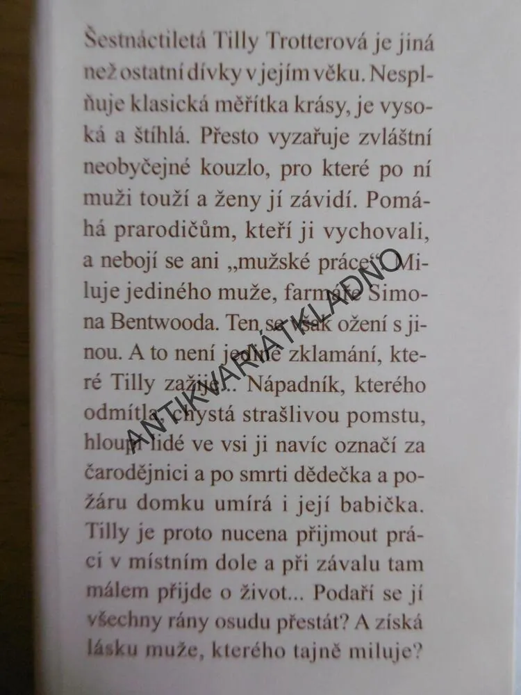 TILLY TROTTEROVÁ, CATHERINE COOKSONOVÁ
