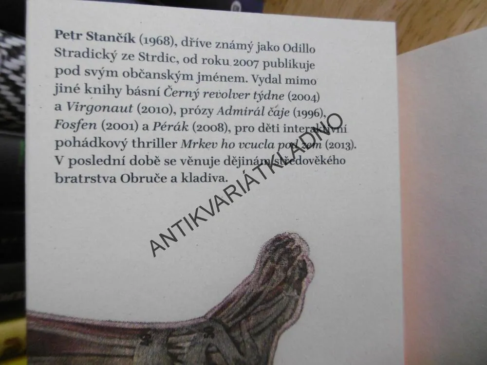 MLÝN NA MUMIE ANEB PŘEVRATNÉ ODHALENÍ KOMISAŘE DURMANA, PETR STANČÍK, **an