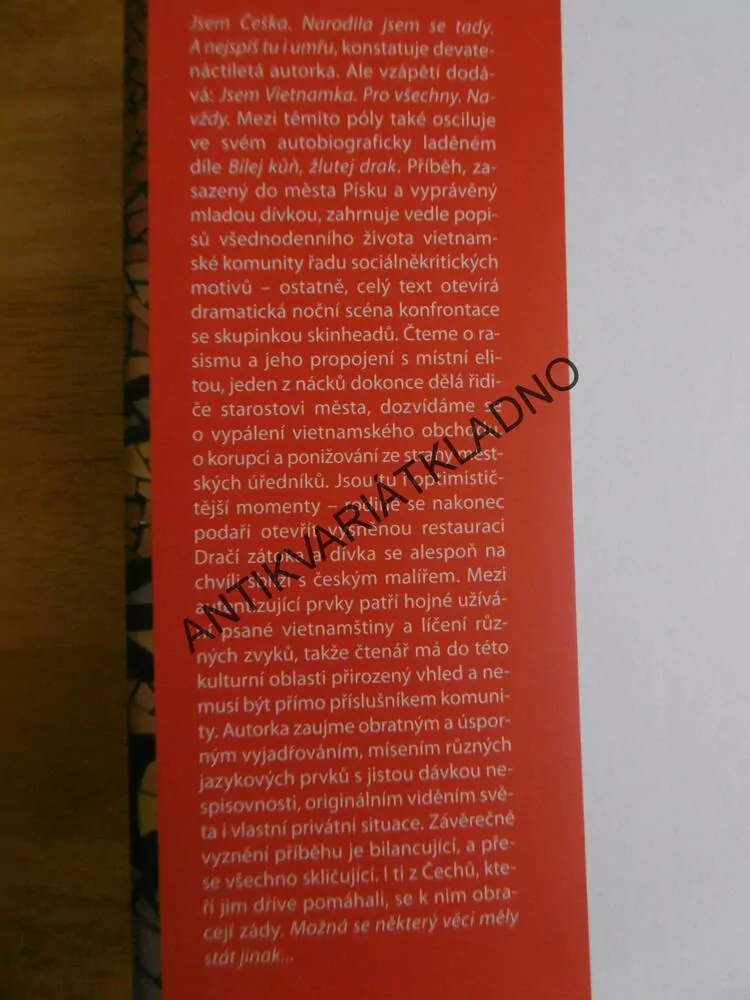 BÍLEJ KŮŇ, ŽLUTEJ DRAK, LAN PHAM THI, **an
