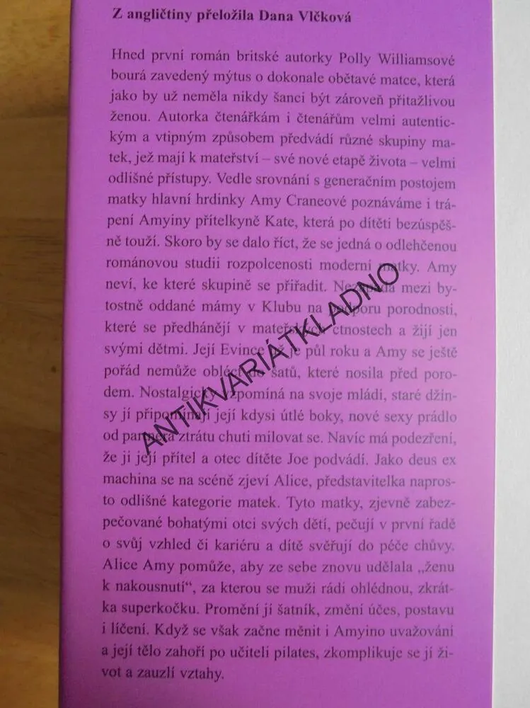 MÁMA KOČKA, JEJÍ VZESTUP A PÁD, POLLY WILLIAMSOVÁ, **an